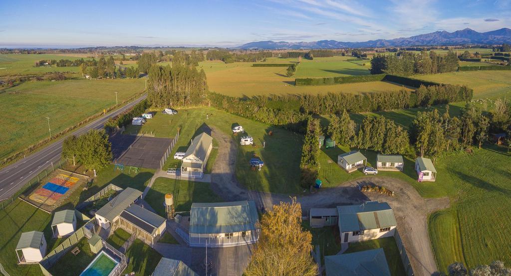 Grumpy'S Kiwi Holiday Park Geraldine Exterior foto