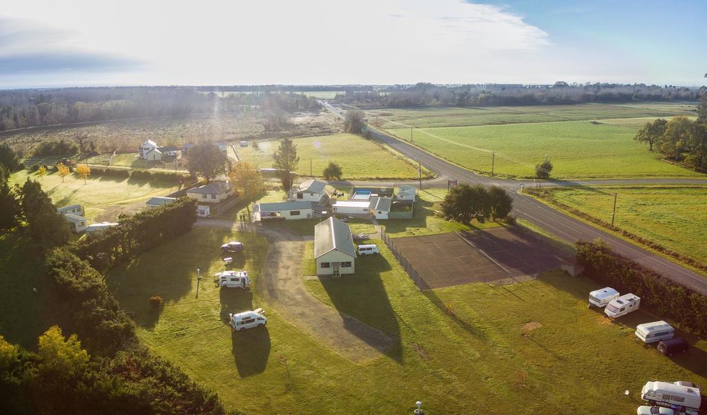 Grumpy'S Kiwi Holiday Park Geraldine Exterior foto